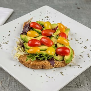 Tomato Avocado Toast (Multigrain)
