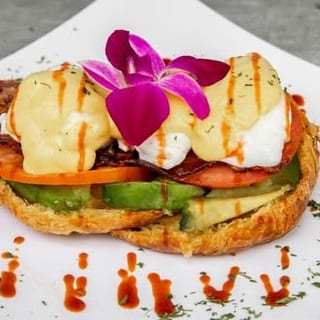 #57D Super Papillon Benedict